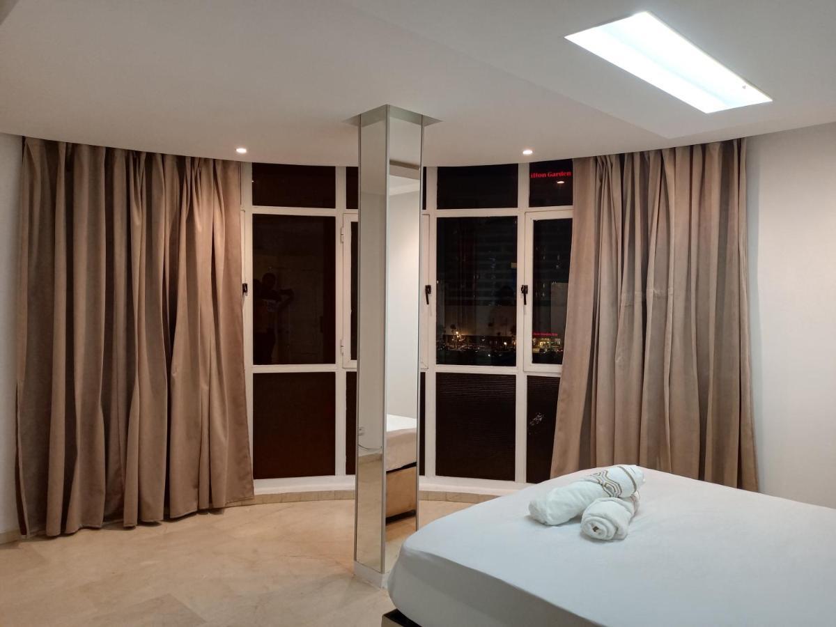 Amazing Appartement Au Centre Ville En Face Hilton - Gare Train Tangier Exterior photo