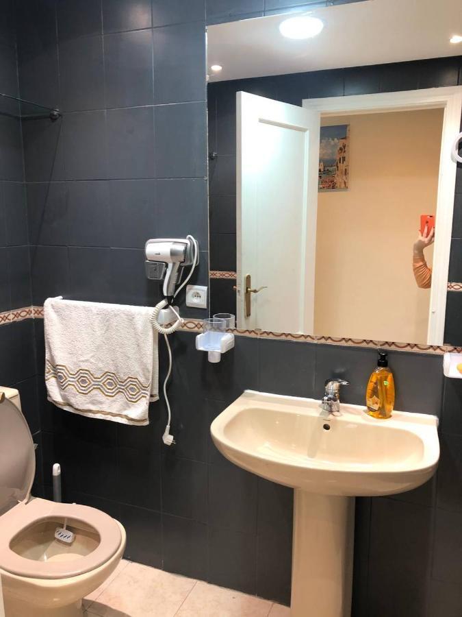 Amazing Appartement Au Centre Ville En Face Hilton - Gare Train Tangier Exterior photo